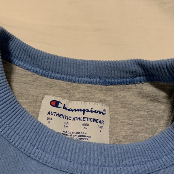 blue champion crew neck/pullover - Picture 2 of 3